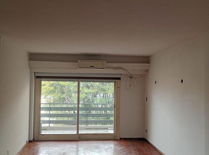 Departamento · 135m² · 6 Ambientes · 1 Cochera