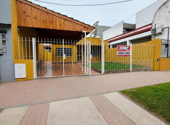 Casa · 3 Ambientes · 1 Cochera