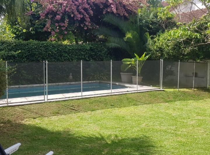 Casa · 215m² · 6 Ambientes · 1 Cochera