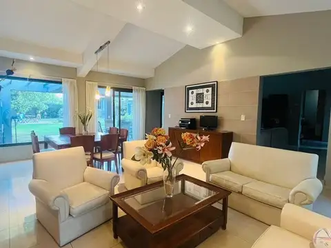 Casa en Venta en Mendoza, Capital