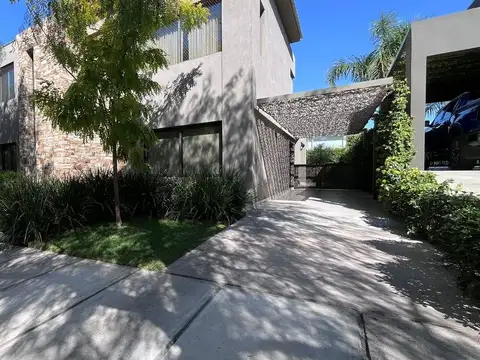 Casa en Venta en Las Heras, Mendoza
