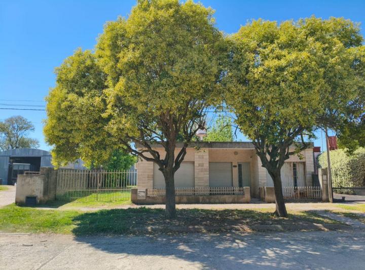 Casa · 174m² · 4 Ambientes · 1 Cochera