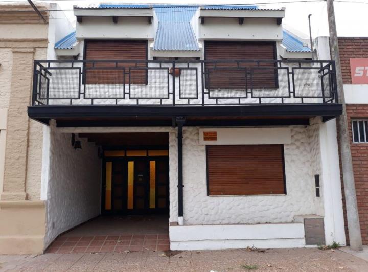 Casa · 150m² · 4 Ambientes · 1 Cochera