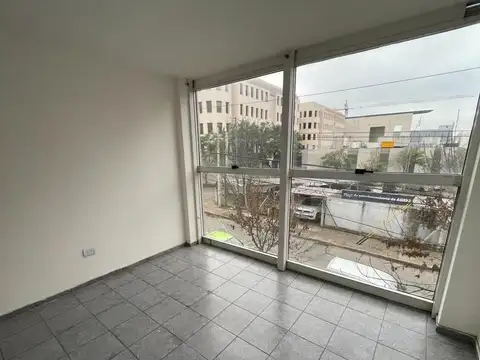 Oficina en Alquiler en Guemes, Cordoba