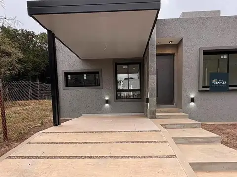Casa en Venta en Villa Catalina, Río Ceballos