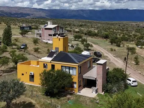Casa en Venta en Mina Clavero, San Alberto
