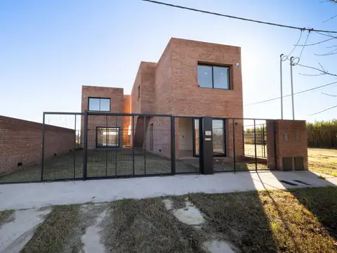 Casa en Venta en Pueblo Esther, Rosario