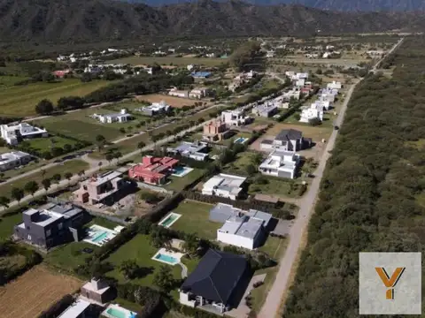 Terreno en Venta en Los Puestos, Ambato