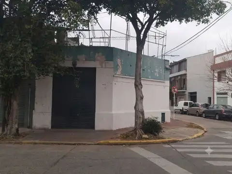 Galpón en Venta en Pompeya, CABA