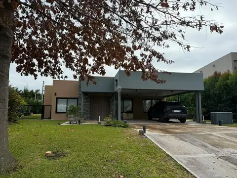 Casa en Venta en Ayres Plaza, Countries y Barrios Cerrados en Pilar