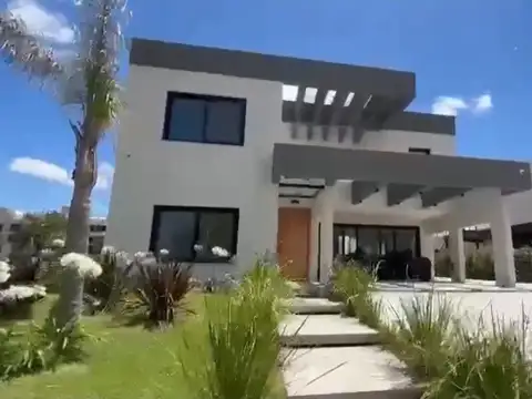 Casa en Venta en Villa Rosa, Partido de Pilar