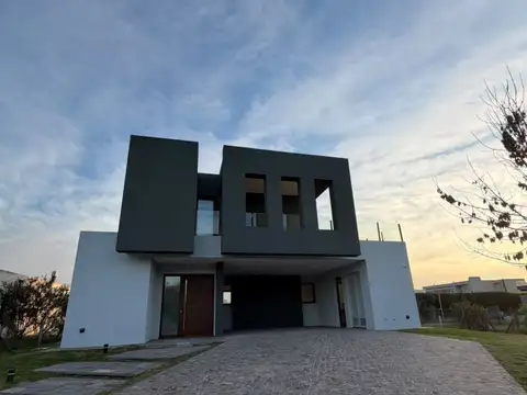 Casa en Venta en Tristán Suárez, Partido de Ezeiza