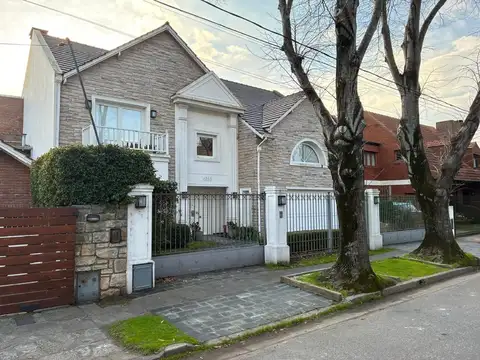 Casa en Venta en Los Troncos, Mar del Plata