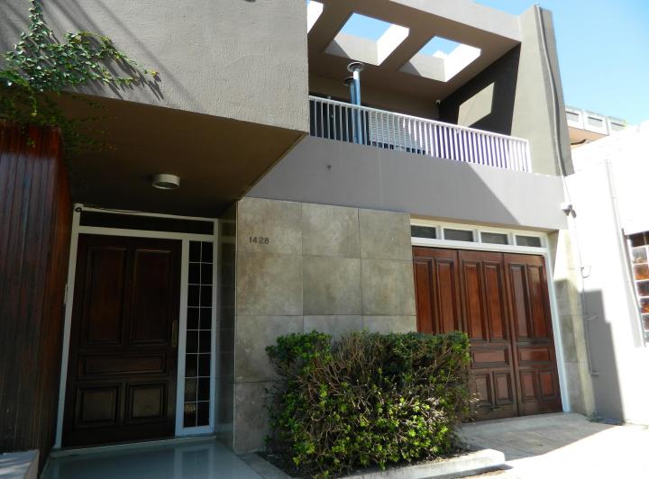 Casa · 320m² · 9 Ambientes · 1 Cochera
