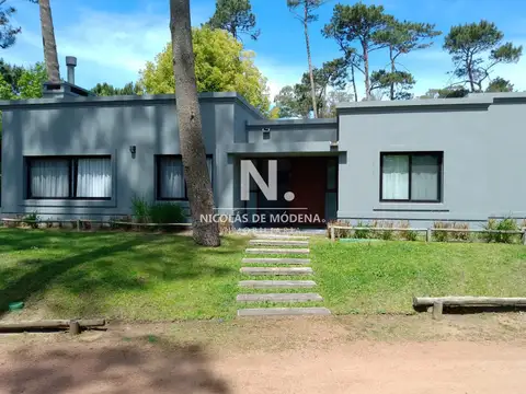 Casa en Alquiler en El Silencio, Loventué