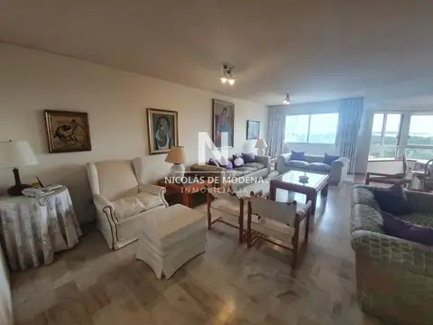 Departamento en Venta en La Elenita, Loventué