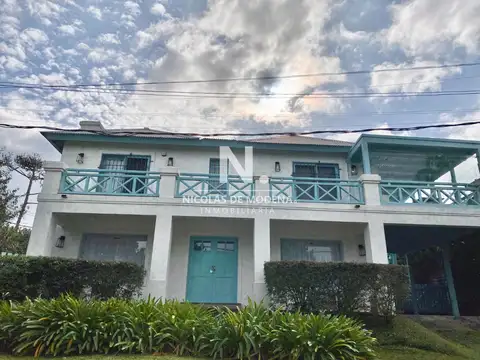 Casa en Venta en Costa del Salado, Loventué