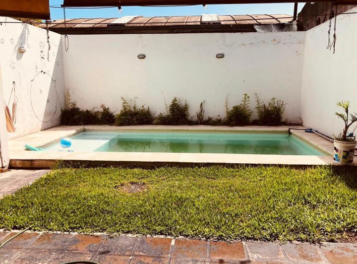 Casa · 139m² · 6 Ambientes · 1 Cochera