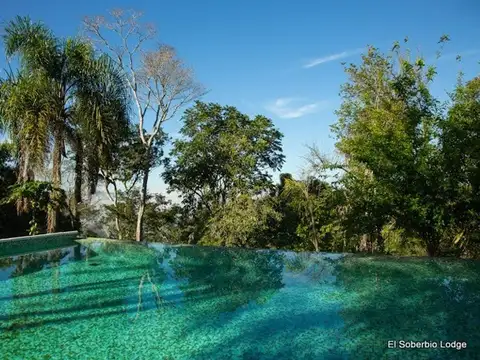 Hotel en Venta en El Soberbio, Guaraní