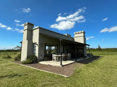 Casa en Venta en Paso de la Patria, San Cosme