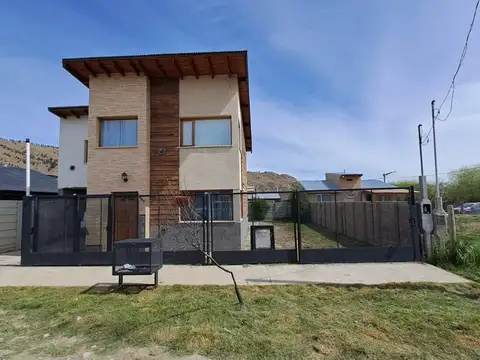 Casa en Venta en Esquel, Futaleufú
