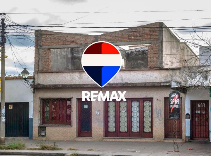 Casa · 225m² · 11 Ambientes · 1 Cochera