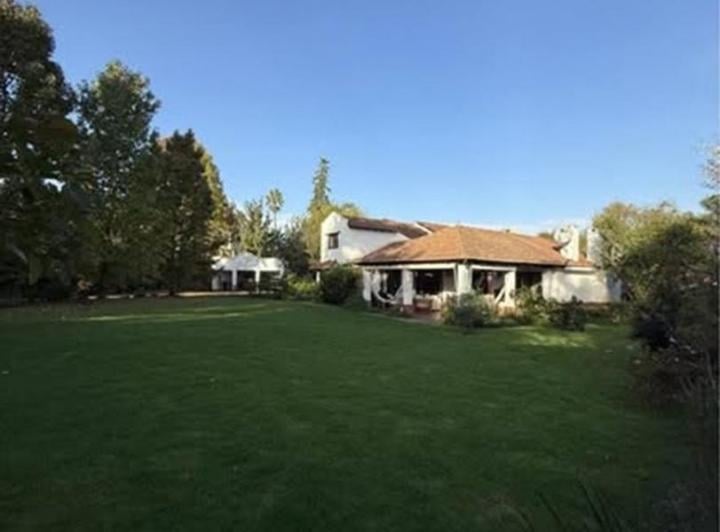Casa · 450m² · 6 Ambientes · 5 Cocheras