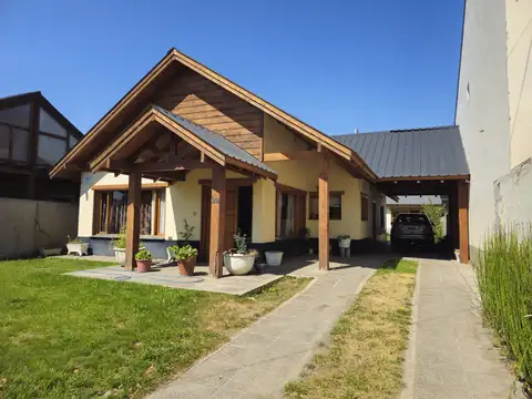 Casa en Venta en Esquel, Futaleufú