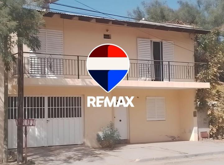 Casa · 100m² · 4 Ambientes · 1 Cochera