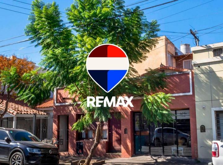 Casa · 200m² · 7 Ambientes · 1 Cochera