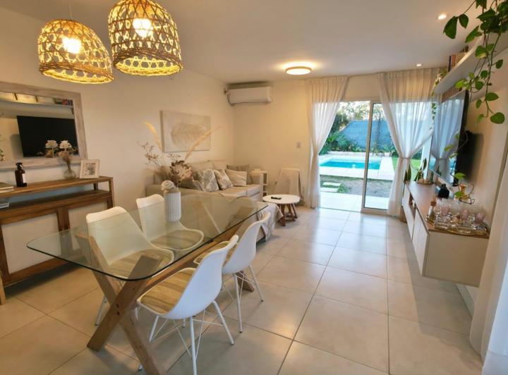 Casa · 98m² · 4 Ambientes · 1 Cochera