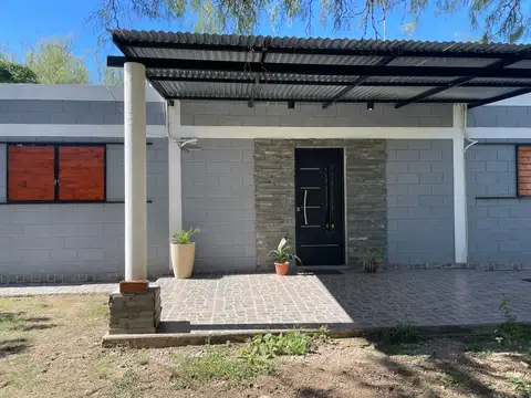 Casa en Venta en Colonia La Argentina, Carpinteria
