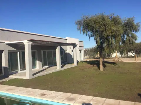 Casa en Venta en San Luis, Juan Martín de Pueyrredón