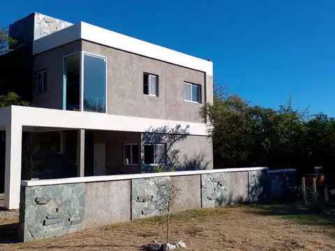Casa en Venta en Centro, Carpinteria