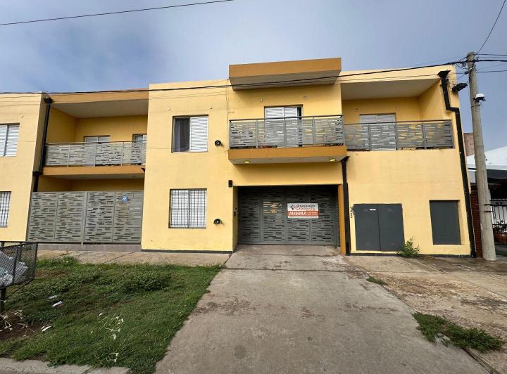 PH · 70m² · 3 Ambientes · 12 Cocheras