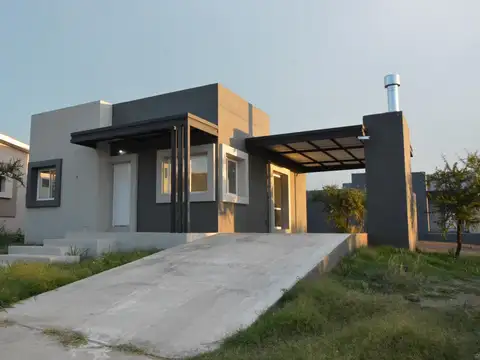 Casa en Venta en La Arbolada, Merlo