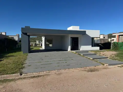 Casa en Venta en Juana Koslay, Juan Martín de Pueyrredón