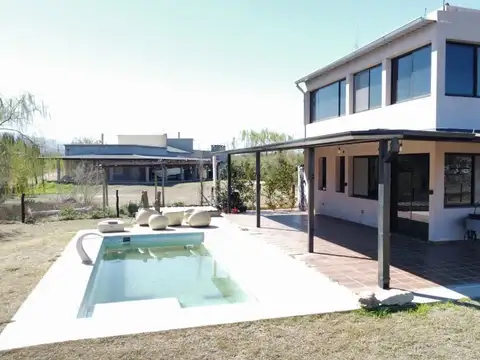 Casa en Venta en Juana Koslay, Juan Martín de Pueyrredón