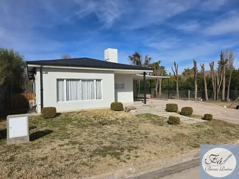 Casa en Venta en Juana Koslay, Juan Martín de Pueyrredón
