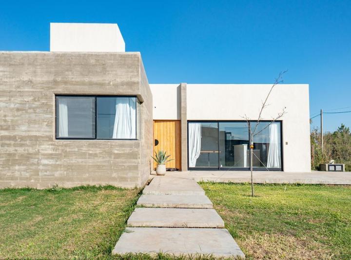 Casa · 70m² · 2 Ambientes · 1 Cochera