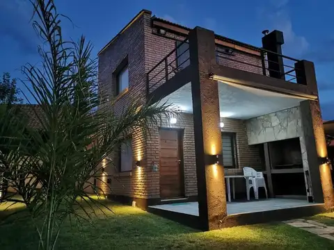 Casa en Venta en Av del Sol, Merlo