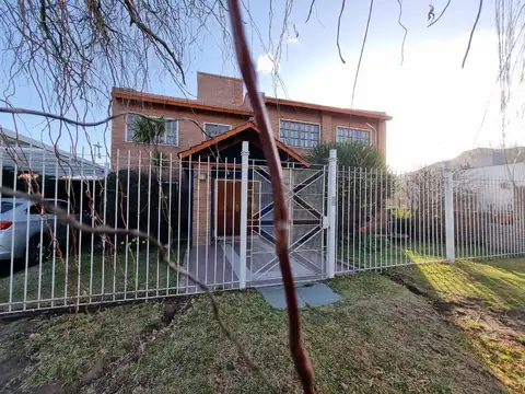 Casa en Venta en Juana Koslay, Juan Martín de Pueyrredón