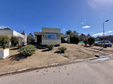 Casa en Venta en Juana Koslay, Juan Martín de Pueyrredón