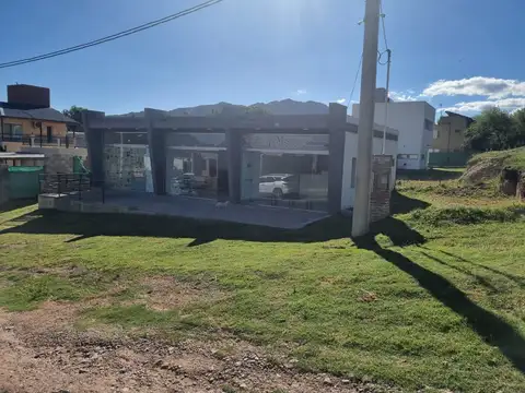 Local en Venta en Potrero de los Funes, Juan Martín de Pueyrredón