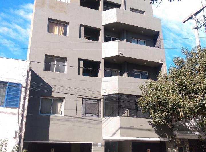 Departamento · 75m² · 5 Ambientes · 1 Cochera