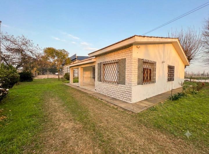 Casa · 237m² · 6 Ambientes · 1 Cochera
