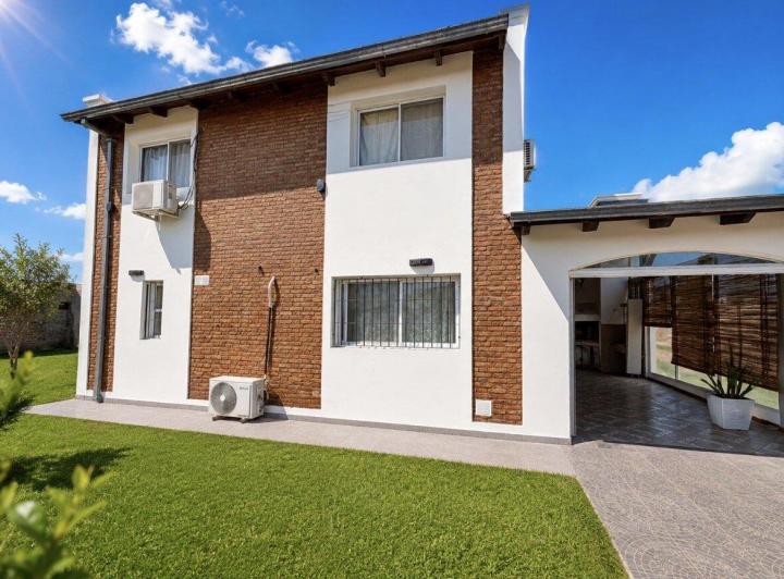 Casa · 174m² · 5 Ambientes