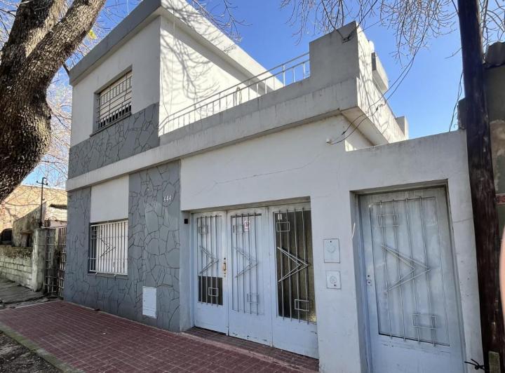 Casa · 183m² · 4 Ambientes · 1 Cochera
