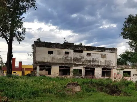 Hotel en Venta en Presidencia Roque Saenz Peña, Comandante Fernández