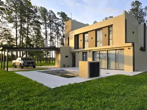 Casa en Alquiler en Puerto Tirol, Libertad